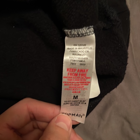 TOPMAN | MEDIUM | COLLARED SWEATER - Picture 3 of 4